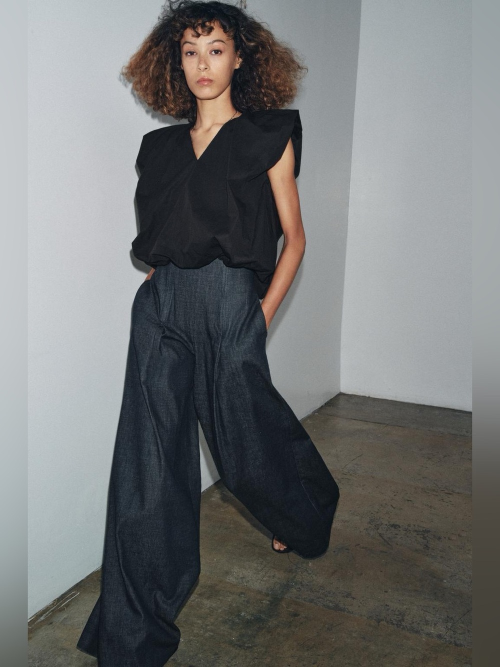 ZARA Black Sleeveles Poplin Bubble top with gathered hem S NWT - Picture 6 of 15